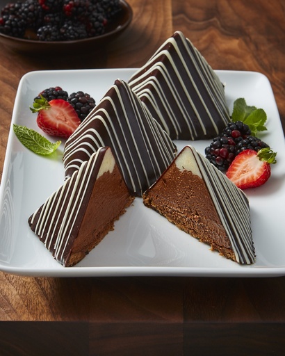 [1422] Chocolate pyramids