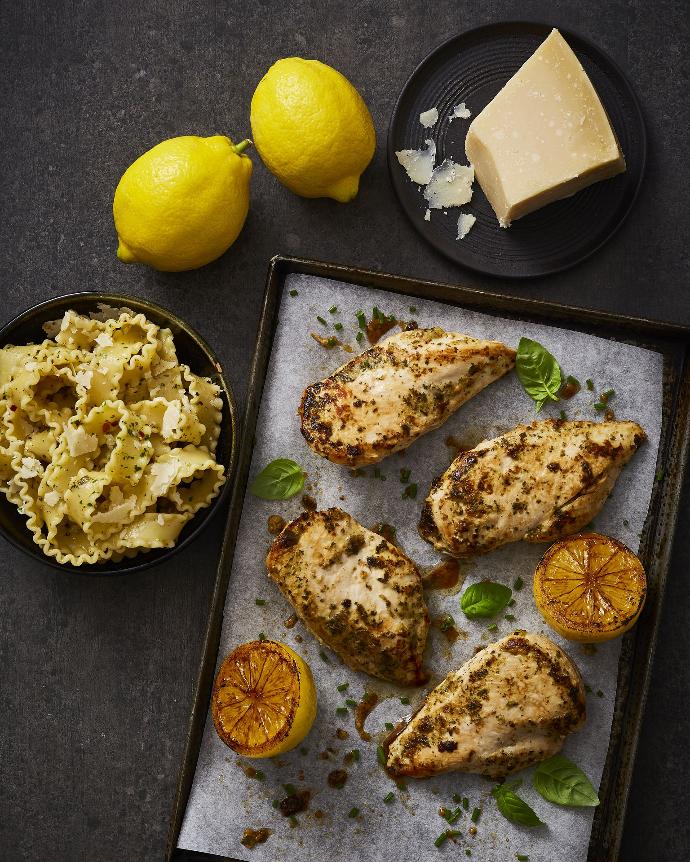 Poitrine de poulet marinée citron et fines herbes