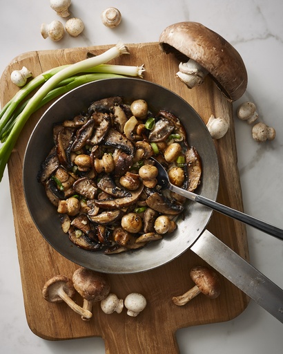 Wild mushrooms fricassee